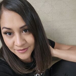 Meet your Posher, Elizabeth